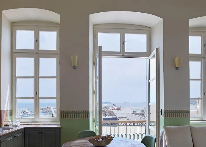 Lila Hotel Ermoupoli