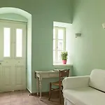 Lila Hotel