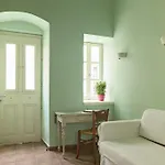 Lila Hotel