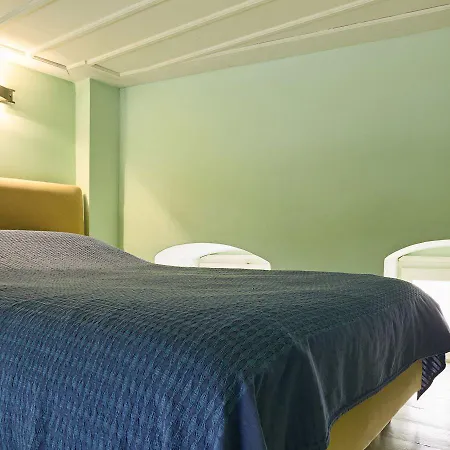 Lila Otel