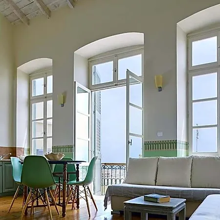 Lila Otel